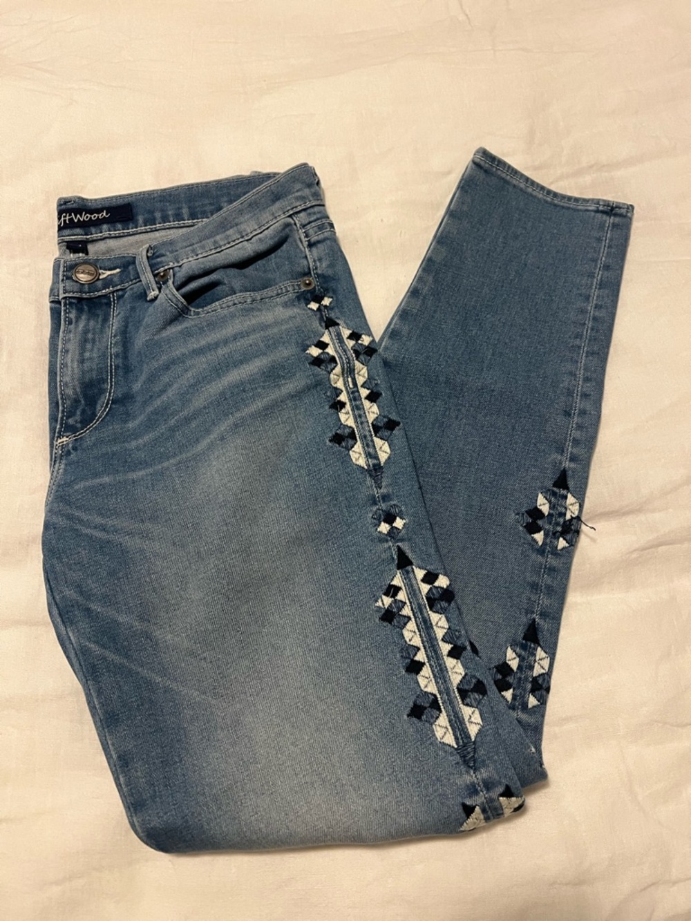 DRIFTWOOD Marilyn Blue Skinny Jeans with Geometric Embroidery, Size 27